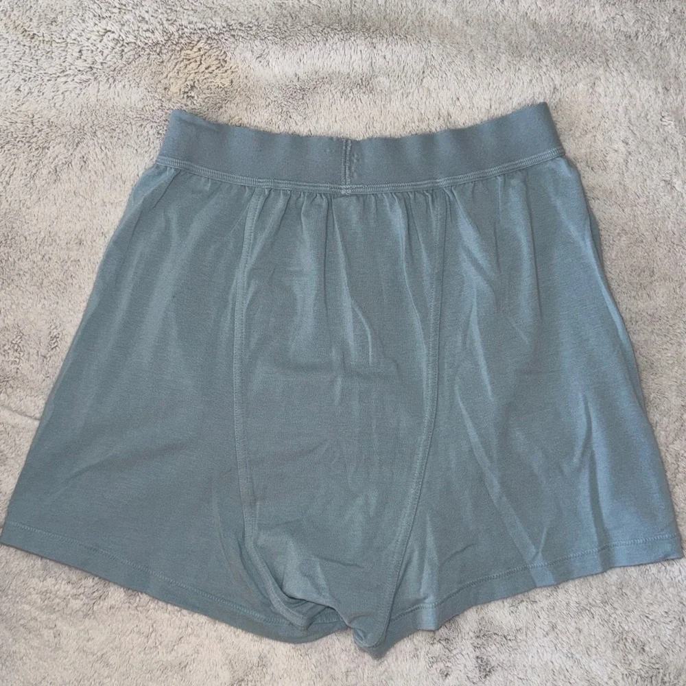 SKIMS cotton loose boxers - Picture 3 of 3